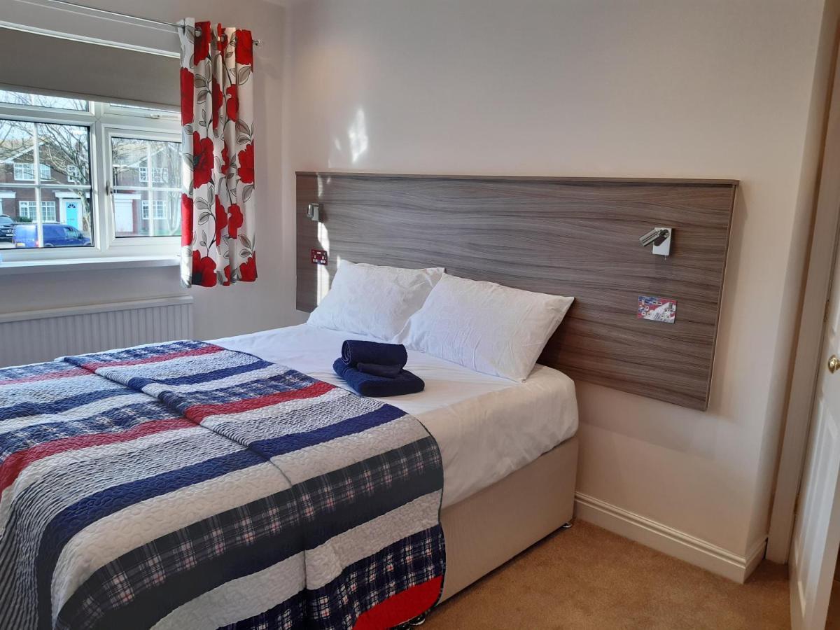 Smitten House 4 Bedroom Rhyl Esterno foto